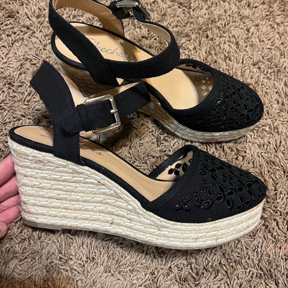 Skechers Black and Tan Wedge Sandals